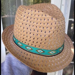 NWOT 🎉🥳 Host Pick🎉🥳 Adorable Straw Fedora hat!
